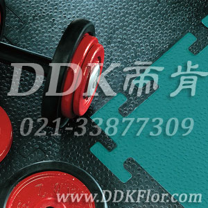 黑色+绿色样板图片,帝肯(DDK)_4000（JP|劲豪）效果图,健身房防震地垫,健身房橡胶地板,健身房地胶,健身房地板,健身房地垫,健身房地板胶,健身房地毯