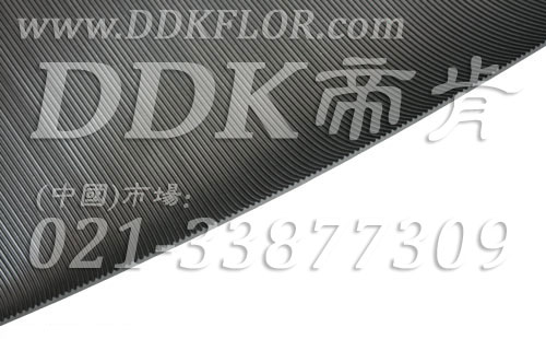 黑色耐磨型条纹防滑毯（10）样板图片,帝肯(DDK)_S450（Groove|加州）效果图,竖直条纹,坑条防滑垫,地胶,地板胶,地面保护地毯,地面保护垫