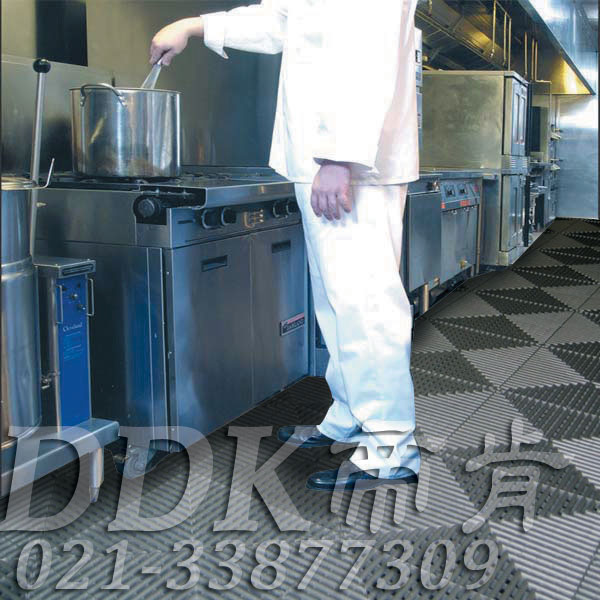 帝肯(DDK)_8100_798（酒店厨房防滑地面材料）厨房pvc地板,厨房地胶,厨房防滑地垫,厨房地板胶,厨房防滑地砖,厨房防滑地板,厨房防滑垫,厨房地垫,餐厅防滑地垫,食堂用防滑地垫,防潮地板砖,防潮地板,隔水地板