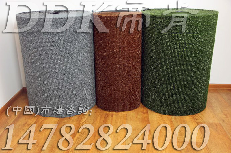 灰棕绿3色硬质草坪地毯卷材产品特写实样