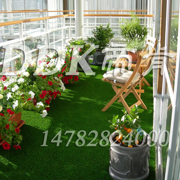 【阳台铺的塑料草坪】样板图片,帝肯(DDK)_6200（Green|歌林）效果图，室外阳台地板,仿真草坪,塑料草坪